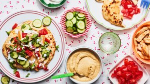 10-Minute Chicken Flatbreads With Hummus and Yogurt