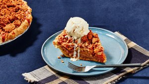 Apple Crumb Pie