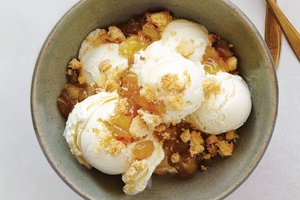 Apple Crumble Ice Cream With Calvados and Créme Fraîche