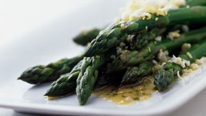 Asparagus with Tarragon Sherry Vinaigrette