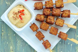 Basic Oven-Baked Marinated Tempeh
