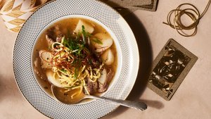 Beef and Korean Rice Cake Soup