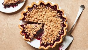Blueberry Crumble Pie