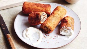 Braşovence (Breaded Crepes With Mushroom Filling)