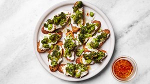 Broccoli and Garlic-Ricotta Toasts With Hot Honey