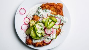 Chicken Milanesa With Ranch Sauce