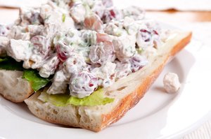 Chicken Salad with Grapes and Walnuts