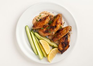 Chicken Wings with Spicy Peanut Sauce