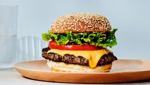 Classic Smashed Cheeseburger