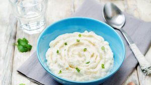 Creamy Mashed Cauliflower "Potatoes"