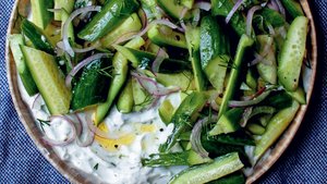 Cucumber Salad With Garlicky Dill Yogurt