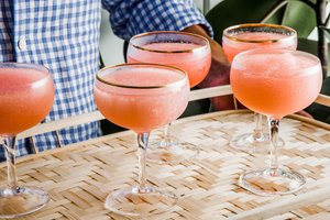 Frosé (Frozen Rosé)