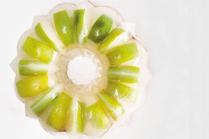 Fruit-Filled Ice Ring