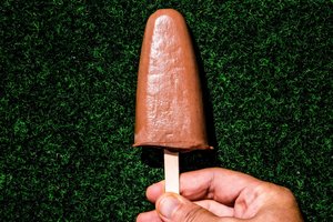 Fudgsicle-Inspired Ice Pops
