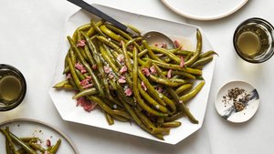 Green Beans in Pork Stock