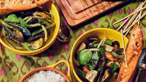 Green Curry Mussels