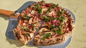 Grilled Chicken Pizza With Vodka Sauce