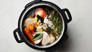 Instant Pot Chicken Stock