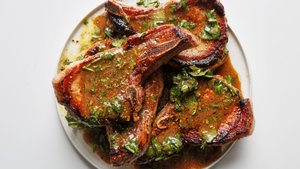 Juicy Pan-Seared Pork Chops with Citrus Dressing
