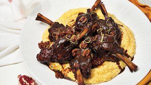 Lamb Shanks With Pomegranate and Walnuts