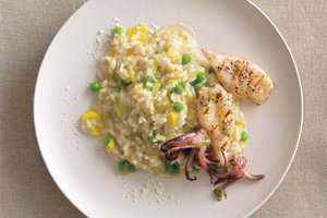 Leek and Pea Risotto with Grilled Calamari