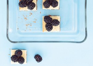 Lemon Cheesecake Squares with Fresh Berries