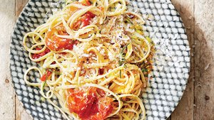 Linguine with Burst Tomatoes and Chiles
