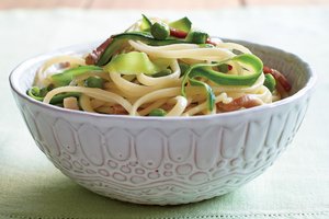 Linguine with Pancetta, Peas, and Zucchini