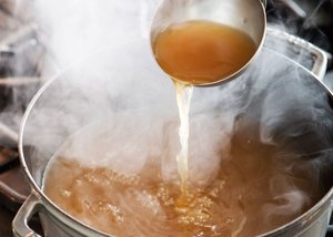 Make-Ahead Turkey Stock