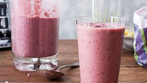 Mango, Berry & Banana Smoothie