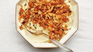 Mashed Potatoes With Crispety Cruncheties