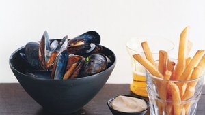 Mussels and Fries with Mustard Mayonnaise