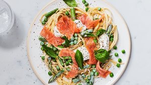 One-Pot Spring Pasta with Smoked Salmon