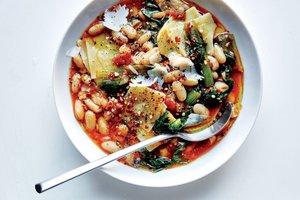 Pasta e Fagioli With Escarole