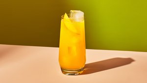 Peach-and-Mango Spritzer