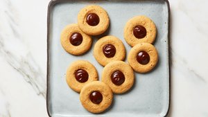 Peanut Butter Blossom Cookies