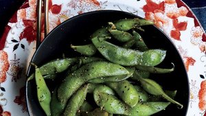 Peppery Edamame