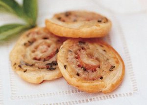 Prosciuitto and Gruyere Pastry Pinwheels