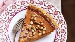 Pumpkin Pie With Salty Roasted Pepitas