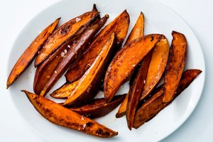 Roasted Sweet Potatoes With Garlic and Chile