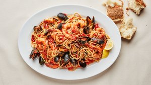 Seafood Spaghetti With Mussels and Shrimp