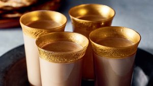 Shaah Cadays (Somali Spiced Tea With Milk)