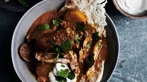 Slow-Cooker Indian Spiced Chicken with Tomato and Cream