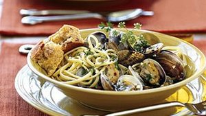 Steamed Clams with Pasta