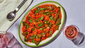 Stewed Romano Beans With Vinegar and Garlic