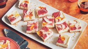 Strawberry-Rhubarb Cheesecake Bars