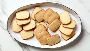 Sumac and Vanilla Shortbread