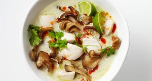 Tom Kha Gai (Chicken Coconut Soup)