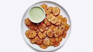 Tostones With Green Sauce