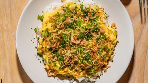 Trúng Và Trúng (Scrambled Eggs)